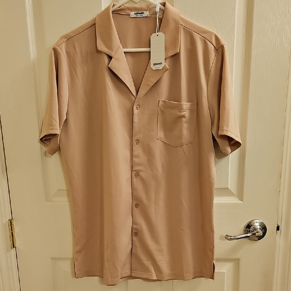 Men's Casual Button-Down Shirt in Tan
